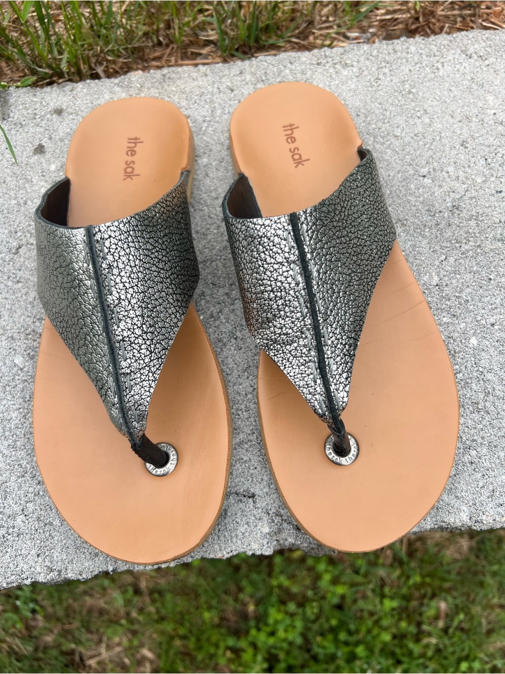 The Sak Silver Metallic Thong Sandals - Picture 2 of 3